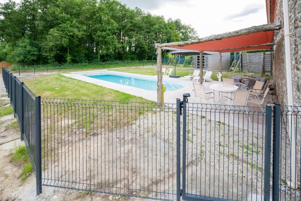 فيلا L'Evasion En Pierre Piscine Et Etang Prive Sevremoine المظهر الخارجي الصورة